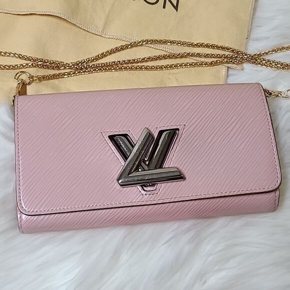 💯 Authentic Louis Vuitton Twist Wallet 🍀 - Picture 10 of 14